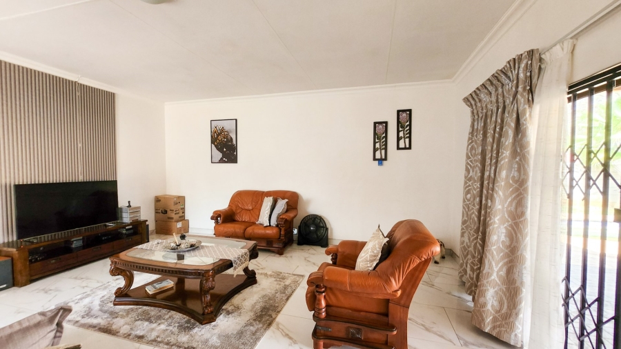 3 Bedroom Property for Sale in La Hoff North West